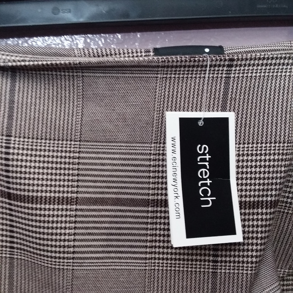 ECI SIDE TIE PLAID PRINT SKIRT. SIZE 8 - Picture 6 of 7